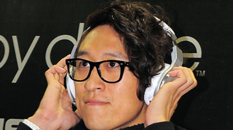 빽가、JYP振付チーム時代にパワハラ被害…コヨーテデビュー後にアルバム撮影依頼 (ラジオショー)