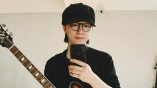 「元カノを刃物で脅迫」の男性歌手、裁判欠席で指名手配の危機も…警察署に出頭