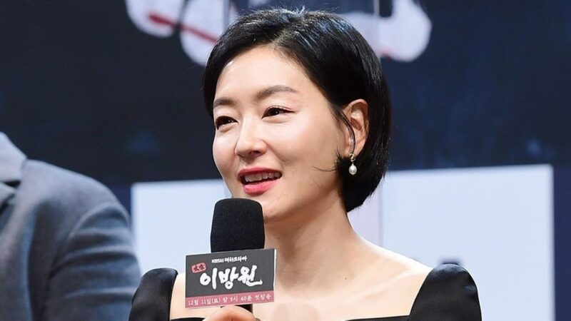 裁判官と結婚の女優、穴あき靴下からおむつまでリサイクル…「煮沸して雑巾に」
