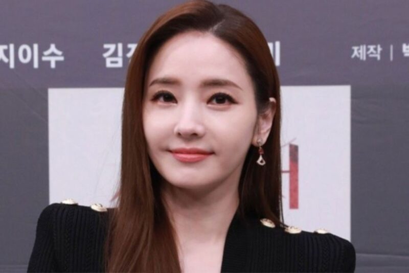 健康不安説のハン・チェヨン、再び華やかな姿で登場→ファンの心配を払拭「美しい19周年」