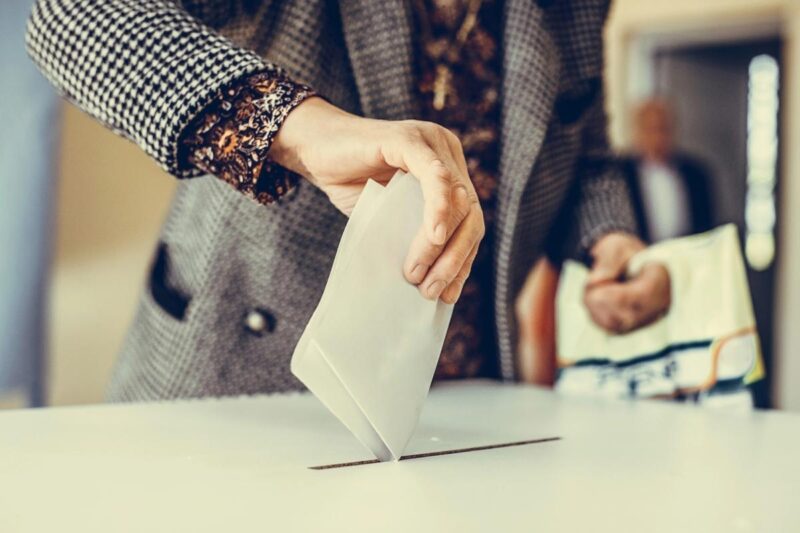 「与党が逆転勝利」…開票でドラマ、蚕室の投票箱が勝敗分ける
