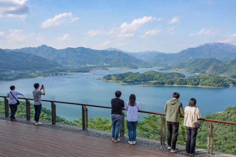 「今、ここが人気?」なぜか話題の“謎の観光地”を徹底調査