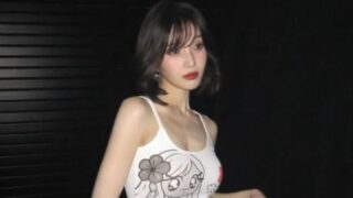 極スリム女優、ダイエットを刺激する黄金比を披露「夏よ、さようなら」