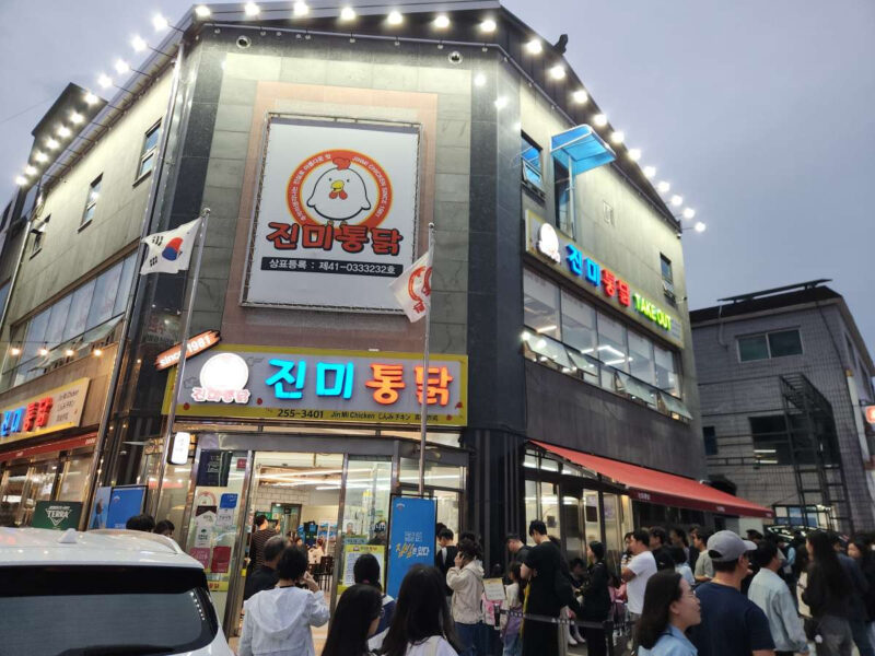 「味は保証付き」全国7大市場食べ歩きツアー