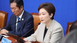 民主党執行部が総辞職　「李代表頼み」の限界露呈