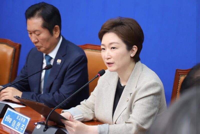 民主党執行部が総辞職　「李代表頼み」の限界露呈