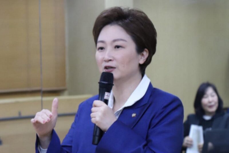 民主党執行部が総辞職　「李代表頼み」の限界露呈