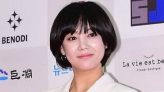 コ・ウンア、カラオケで990分の追加特急サービスに「明日まで歌うしかない」