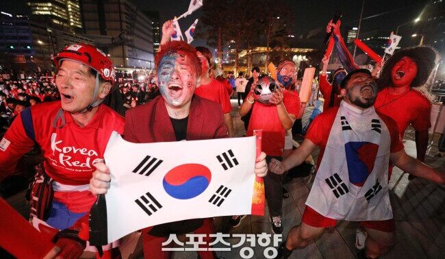 W杯、光化門で再び「テ〜ハミングク」！韓国代表戦の街頭応援開催が決定
