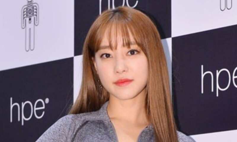 元アイドルから実業家へ♥ 女優、完璧Dライン＆ガリVライン…美しい21週目