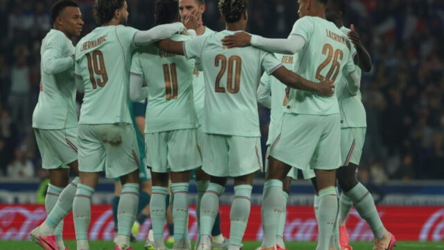 フランス、W杯前ラストマッチで快勝！オリーズがハットトリック達成