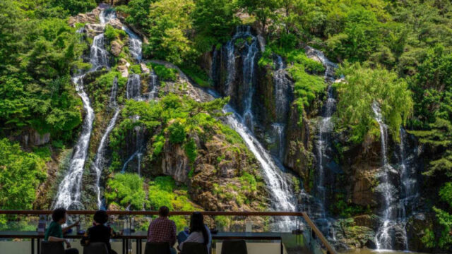 「わざわざ遠出する必要なし？」ソウル都心で楽しむ絶景の滝スポットが話題