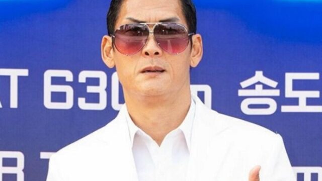 パク・ジュニョン、4年間の沈黙を破り復帰…ファン感涙の嵐