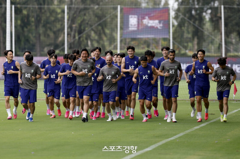 チェコ戦へ秘策あり 洪明甫号、非公開でセットプレー徹底強化