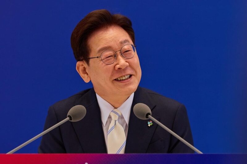 「李大統領の評価は?」1002人に聞いた世論調査の結果は