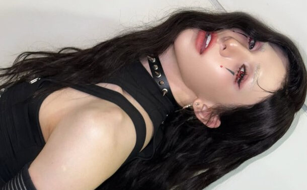 XLOV UMOOTY、眼差しだけで圧倒…グローバルファンが「MOTHER」に熱狂