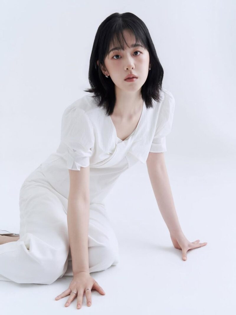 いじめ否定からカフェ開業のパク・ヘス、復帰の兆しか…新プロフィールを続々公開