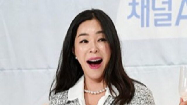 「イ・サンミンと離婚」イ・ヘヨン、義理の娘を初公開→彼氏にも言及…「興奮しなきゃ」