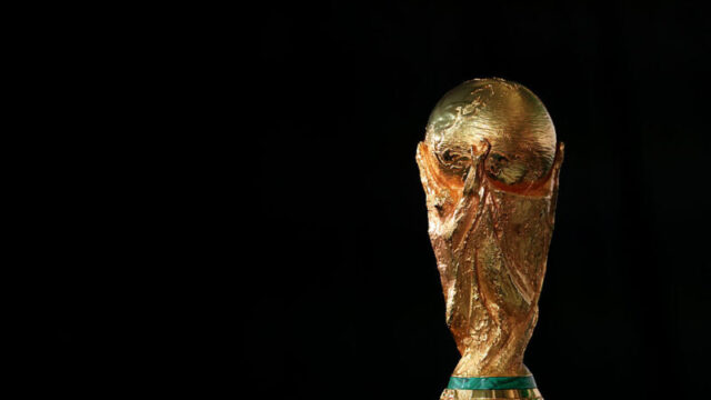 W杯トロフィー、金だけで9億円…歴史的価値を含めると推定310億円の衝撃