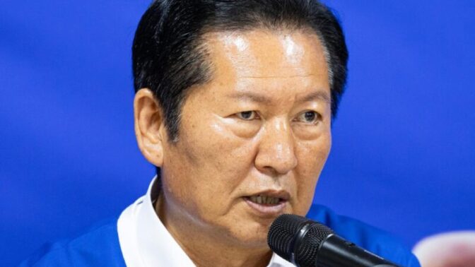 鄭清来議員、わずか1日で「態度急変」…波紋広がる
