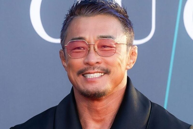 추성훈、90kgの豚100人分を肩で運び→火の上で素手調理…男の中の男の姿（『편스토랑』）