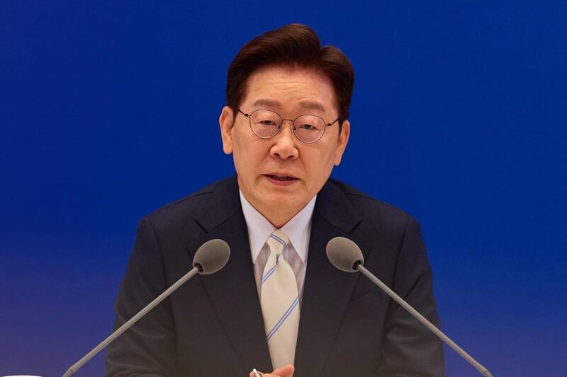 李代表、謝罪も虚しく…相次ぐ「悪材料」に窮地