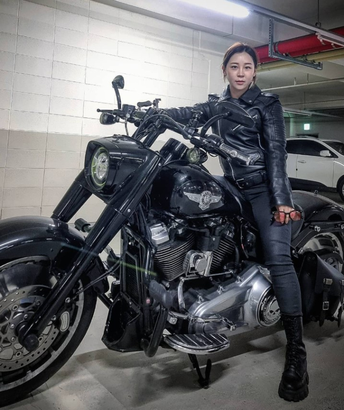 「賢い日常」キム・ジヘ、ライダーからセラーまで…多彩な魅力で視線集中