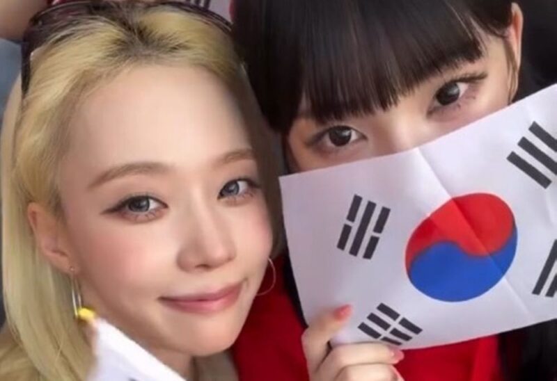 勝利の妖精カリナ＆ウィンター、韓国代表逆転勝利に「勝った！」と口押さえ感激