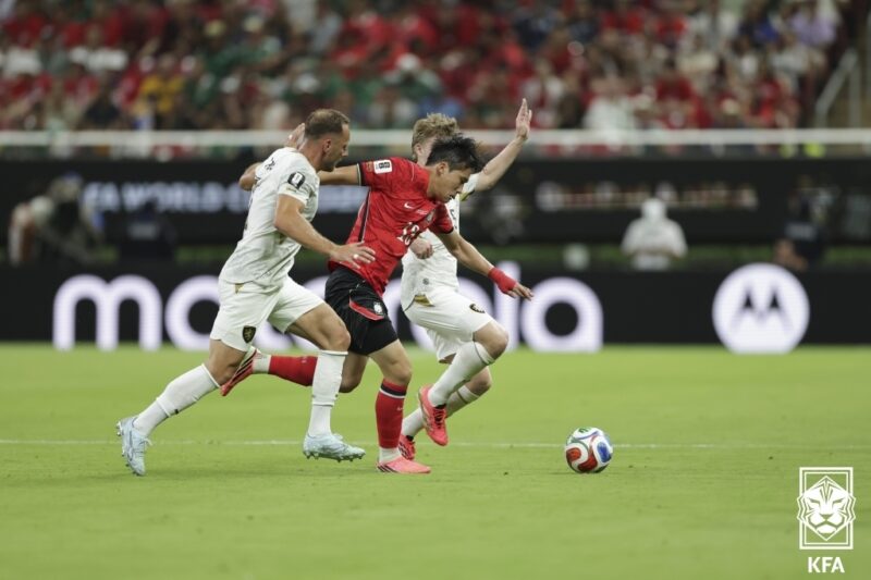 「W杯父子」2号イ・テソク、チェコ戦逆転勝利に歓喜「これだからサッカーはやめられない」