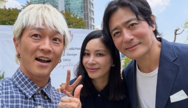 チャン・ドンゴン＆コ・ソヨン、学費2500万円のインターナショナルスクール卒業式に出席