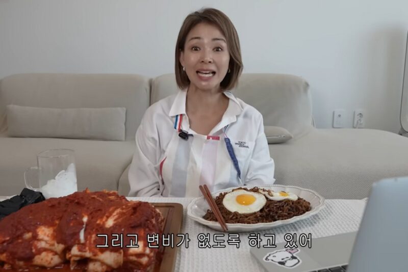 '추성훈♥' 야노 시호, 50세에도 완벽 미모→슬림 유지 비결 공개…"일주일에 두세 번은 꼭"