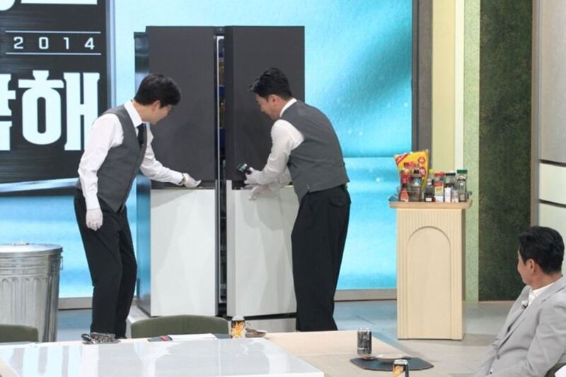 최용수·안정환, '아이돌 급 스킨케어' 폭로 "기초 화장품 6개, 뾰루지 가리려 반창고까지" ('냉장고를 부탁해')