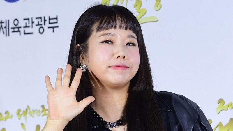 ホン・ヒョンヒ、11kg減量で顔色が暗く？「痩せすぎたのか」