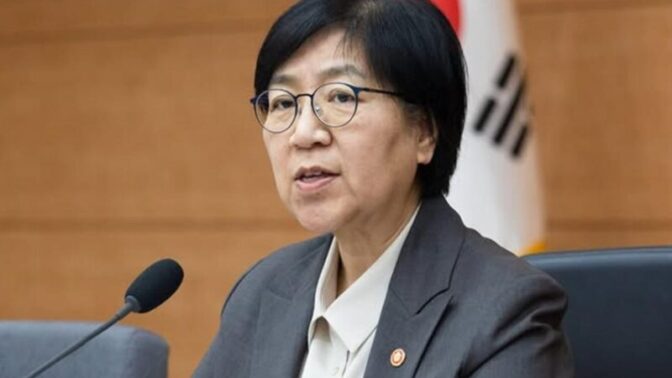 鄭銀敬（チョン・ウンギョン）氏、秘策を投入…「検討は終了」