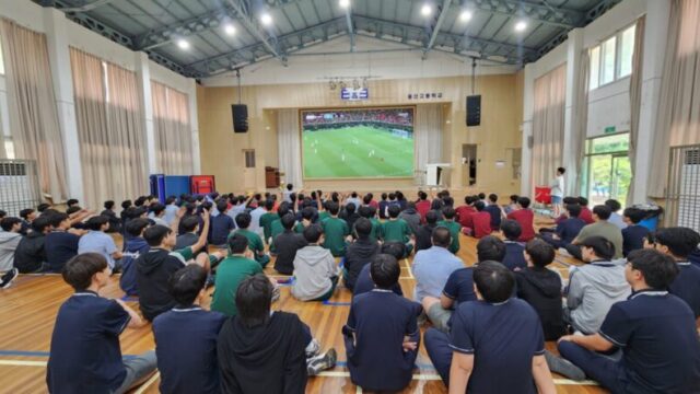 「授業も応援も選択制」龍山高の賢いW杯団体視聴法