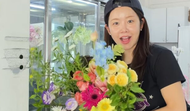 花より輝くミニギョルの笑顔...フラワーレッスンで見せた癒しの日常