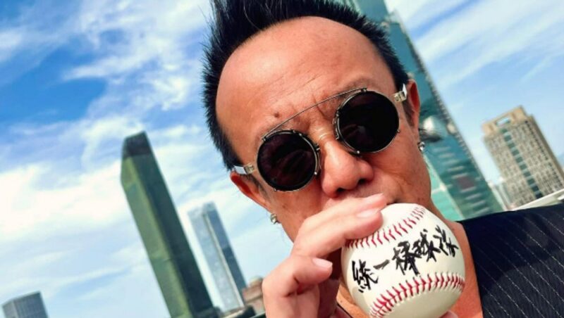有名男性歌手、死去からわずか2週間→姉たちvs恋人が泥沼の遺産争い勃発