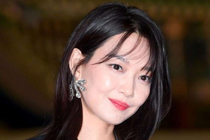 キム・ウビンと交際中のシン・ミナ、意味深な発言が波紋…「それぞれ」