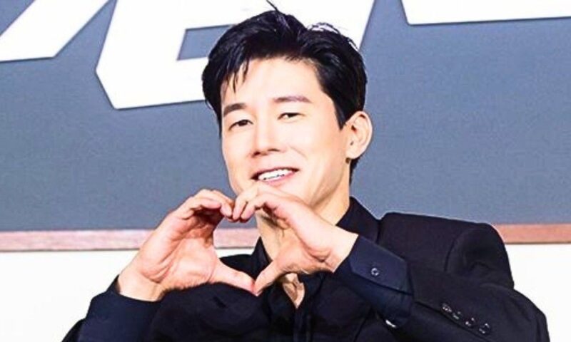 「演技を辞めるつもりだったのに…」『참교육』大ヒットのキム・ムヨル、15年来の盟友「ママ代表」が語った胸に響く本音
