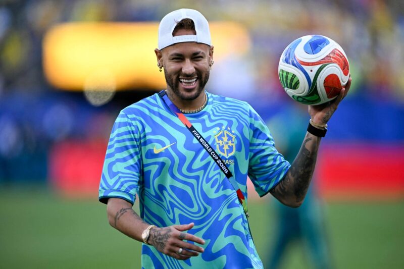 ネイマール、ついに復帰へ始動！ランニングやボールタッチ練習を公開　ブラジル連盟「また一歩前進」
