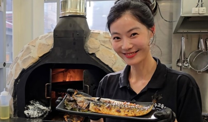 ユン・ソイ、聖水洞に飲食店をオープン　込めた思いは「祖母の温かい家庭料理」