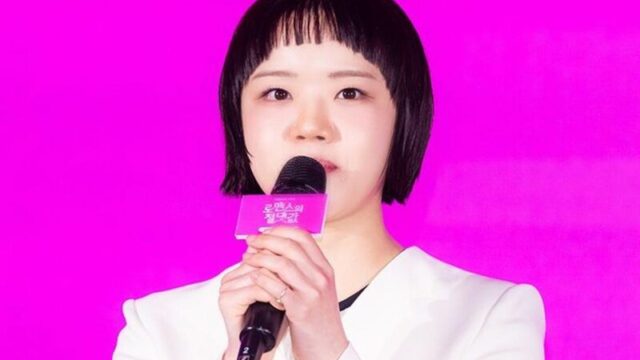 キム・ヒャンギ、突然「海に身を投げる」…緊急事態にファン騒然