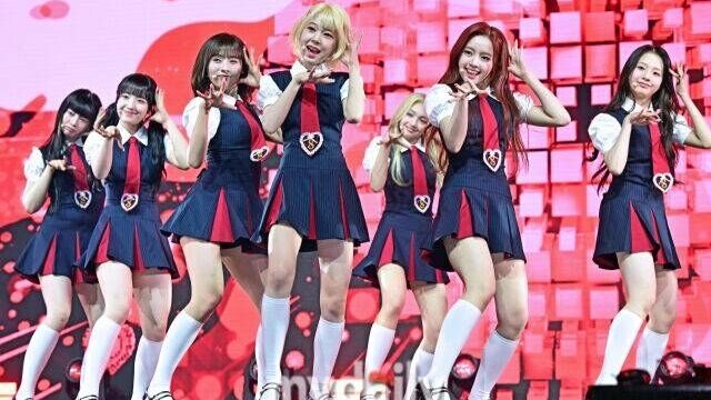 UNIS側「今夏に日本カムバック決定…その後は韓国アルバム制作へ」