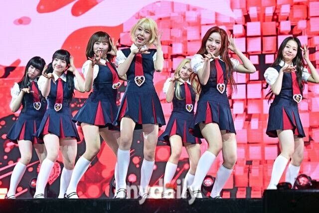 UNIS側「今夏に日本カムバック決定…その後は韓国アルバム制作へ」