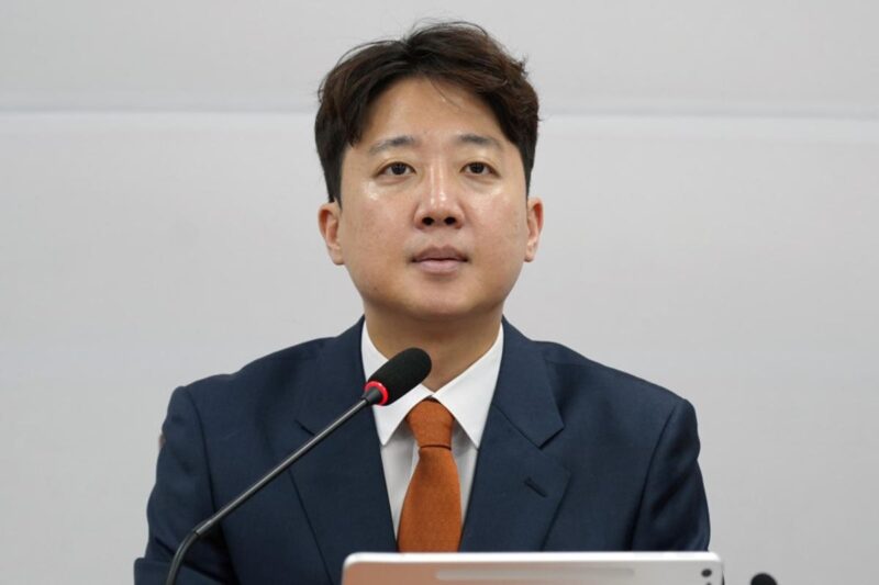李俊錫氏、国民に向け謝罪…「選挙犯罪」と異例の言及
