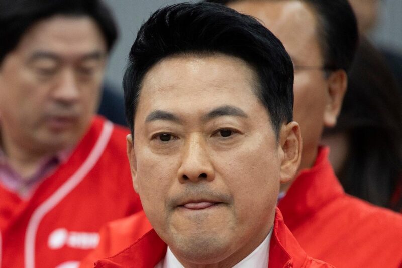 チャン・ドンヒョク、救急搬送…予断を許さない緊迫した状態