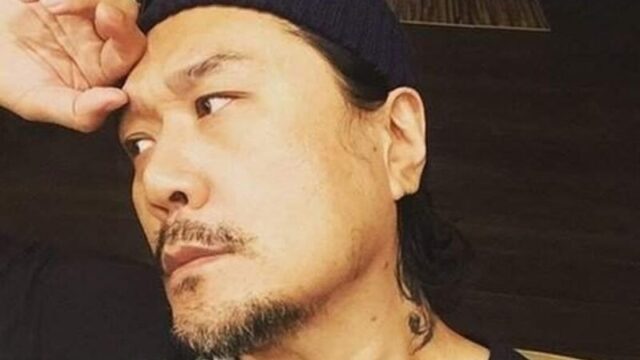 「国が大混乱寸前」…止まらないJKキム・ドンウク、新曲制作中にまた“爆発”