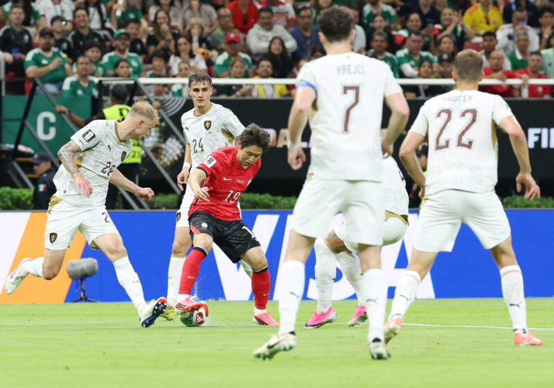 イ・ガンイン、アトレティコ移籍が加速か　「獲得へ本格始動」と現地報道