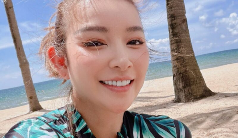 人気女優、乳がん診断→両胸切除→インプラント挿入…「まだ生きていると実感」