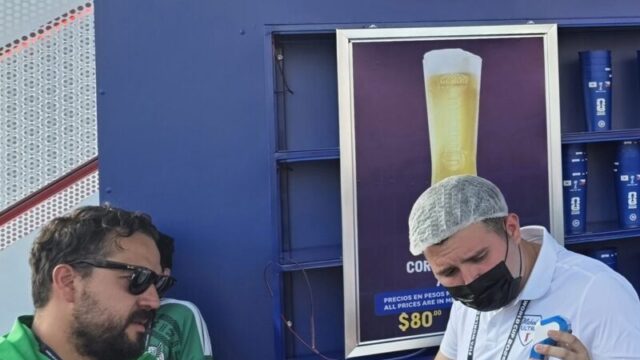 生ビール1杯3000円、W杯の物価高が「ニューノーマル」に
